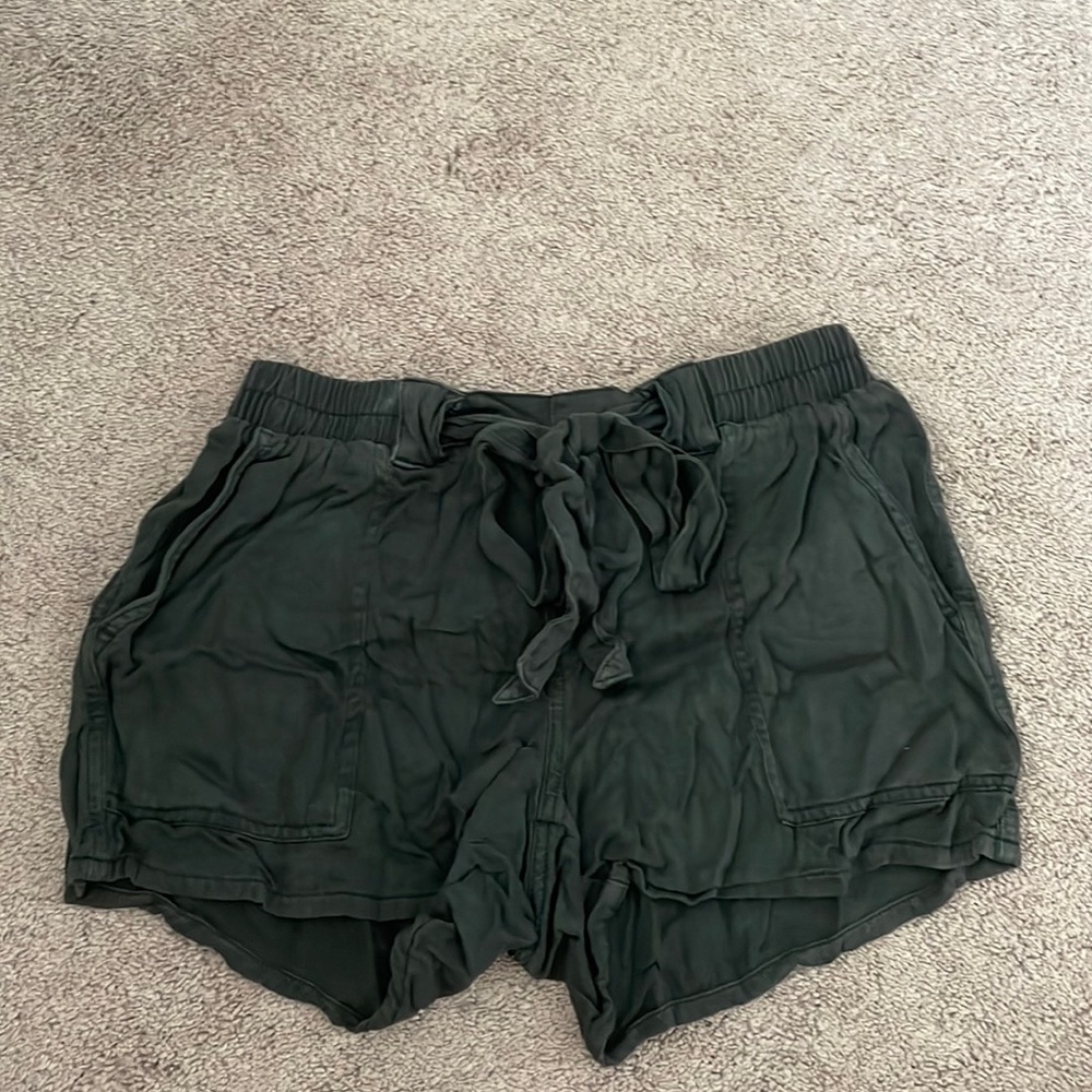 Cute shorts with a bow